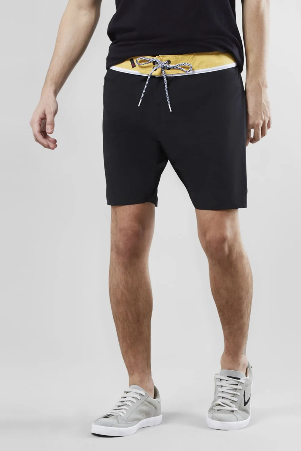 BERMUDA DE PRAIA CURTA LISA SOL RESERVA