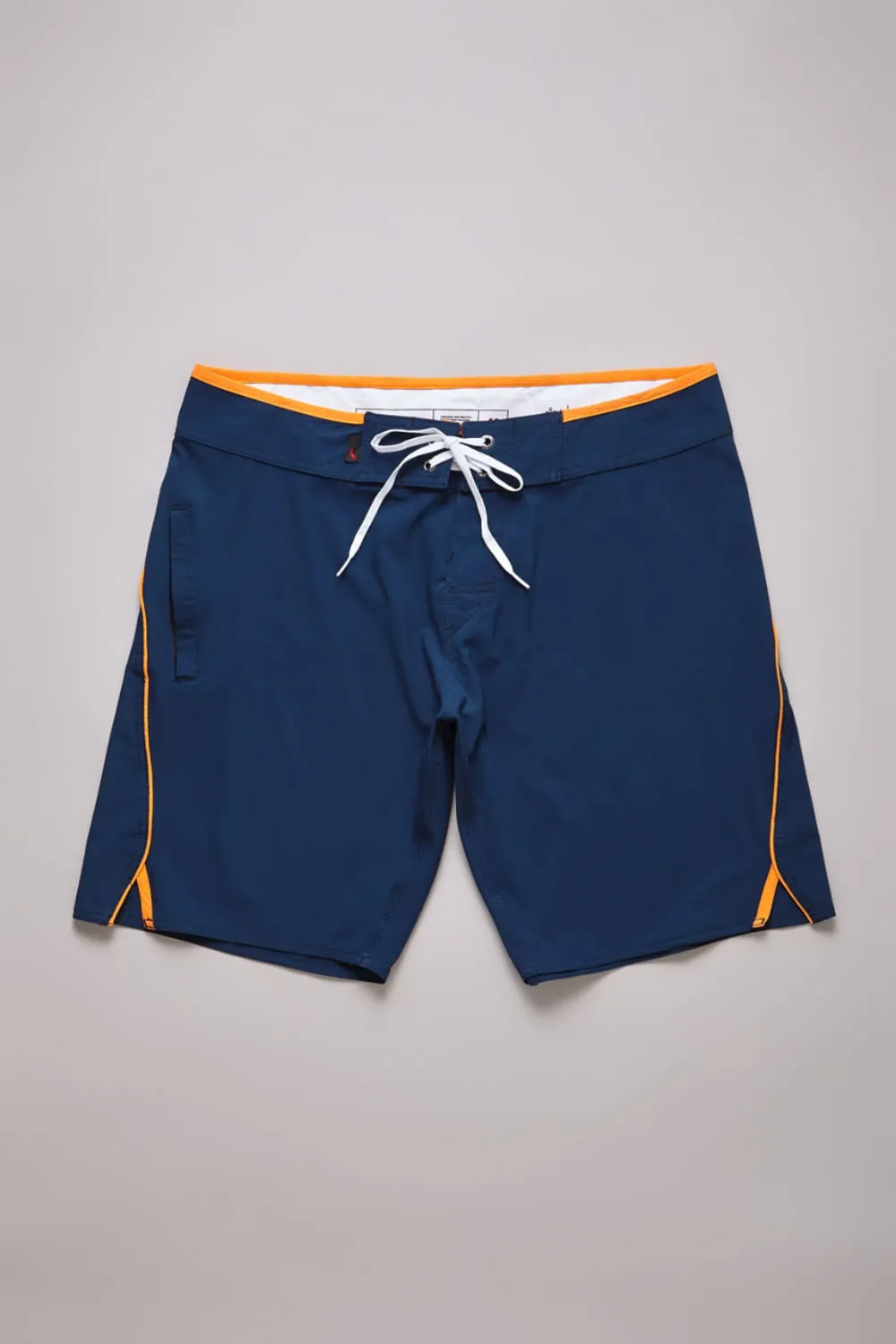 BERMUDA DE PRAIA TECNO LISA RESERVA