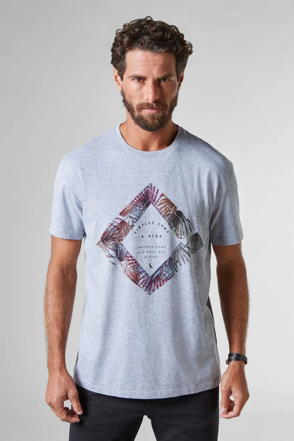 CAMISETA ESTAMPADA LEQUE SIMPLES RESERVA