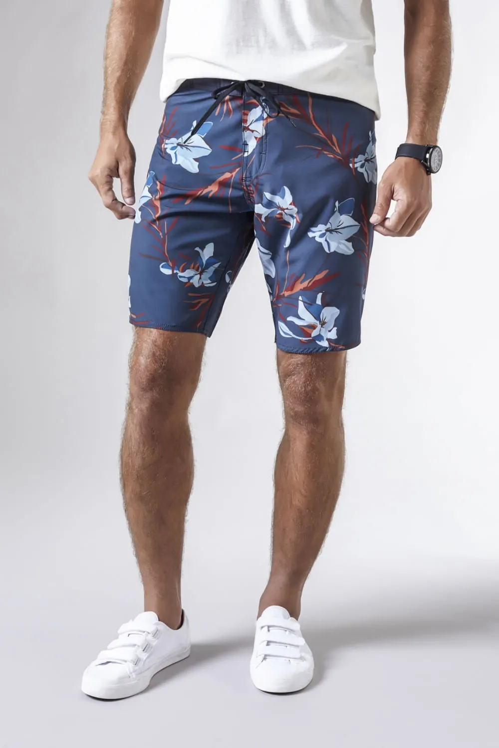 BERMUDA DE PRAIA PF FLORAL LIRIOS