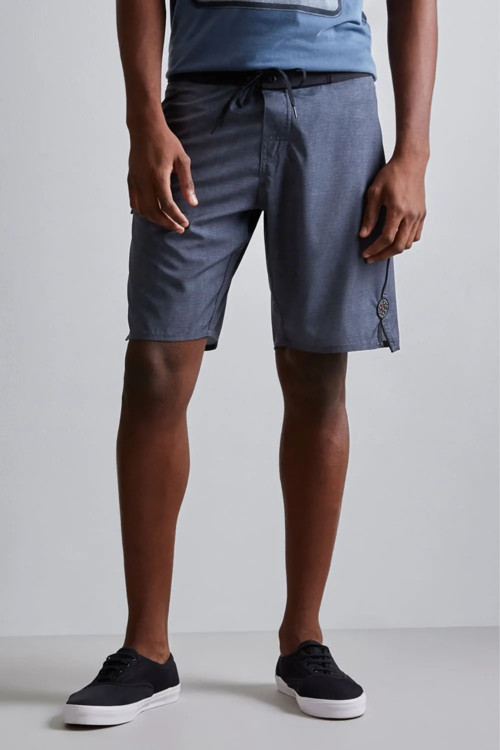 BERMUDA DE PRAIA TECNO TEXTURA MESCLA RESERVA