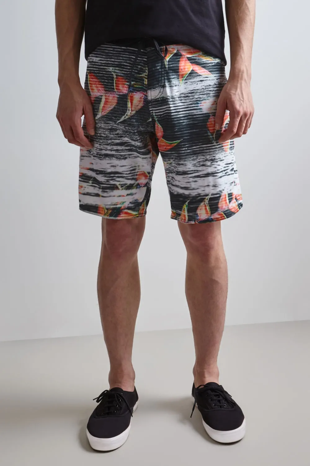 BERMUDA DE PRAIA ESTAMP SOMBRA E ONDA