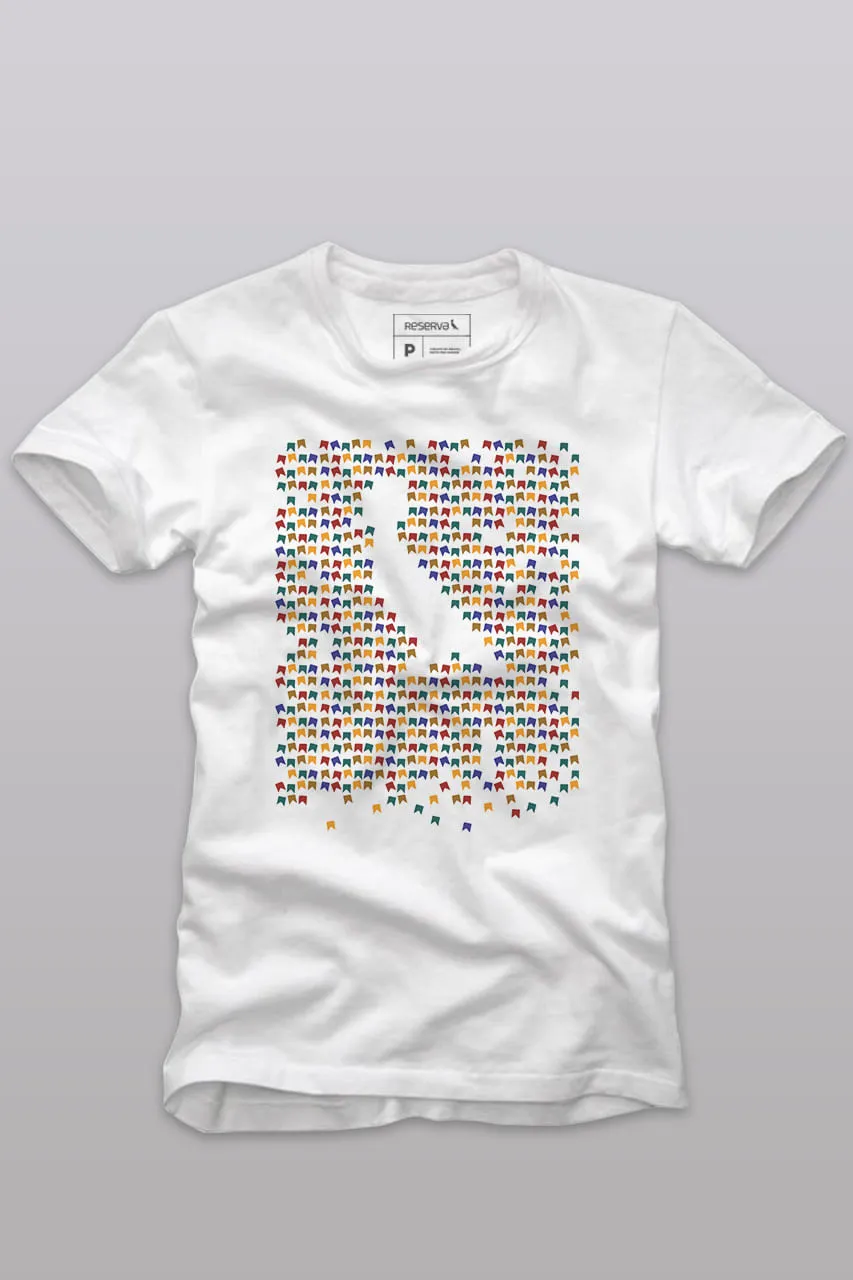 CAMISETA ESTAMPADA BANDEIRINHA RESERVA