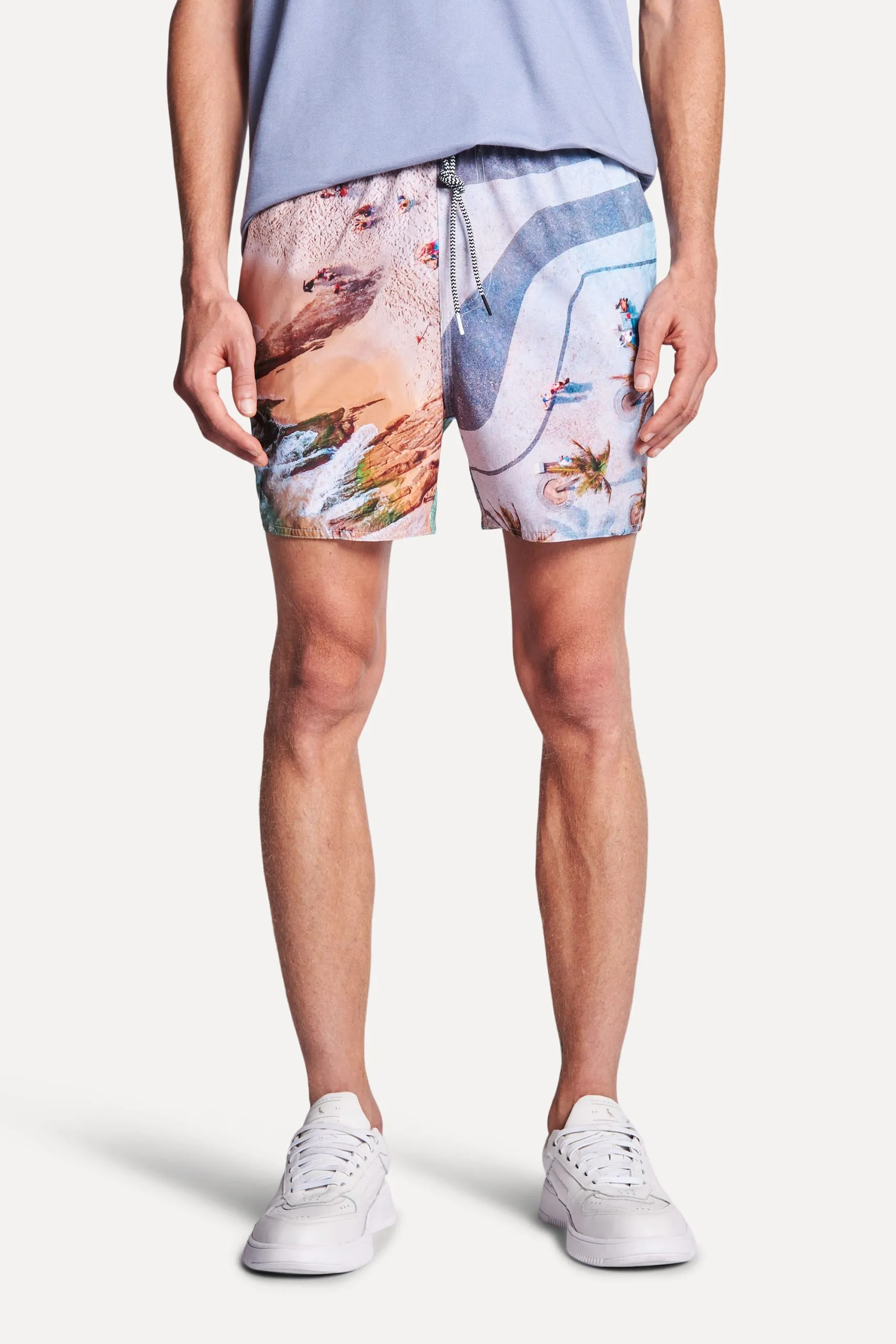 SHORT PRAIA ESTAMPADO DRONE ARPEX