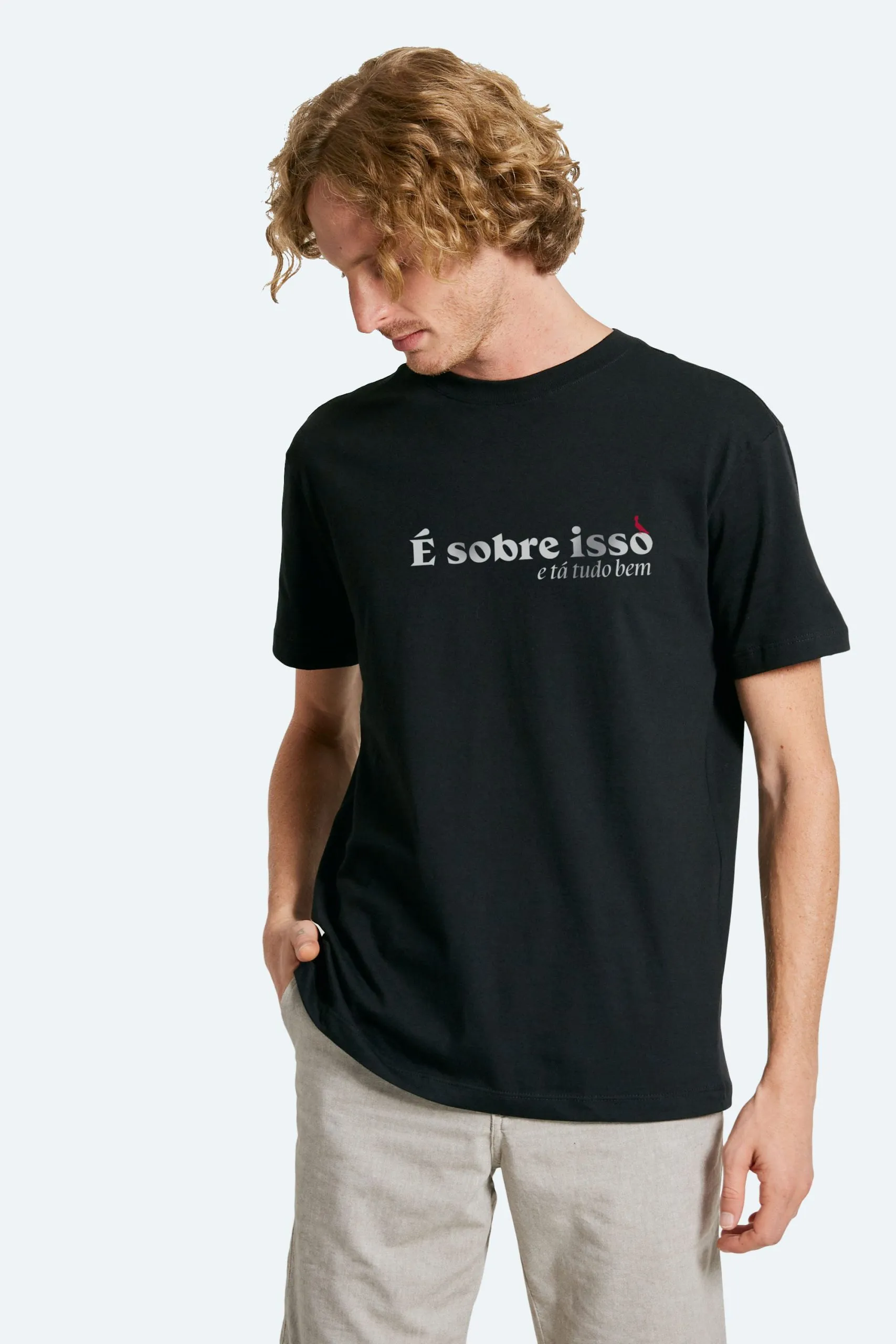 CAMISETA E SOBRE ISSO