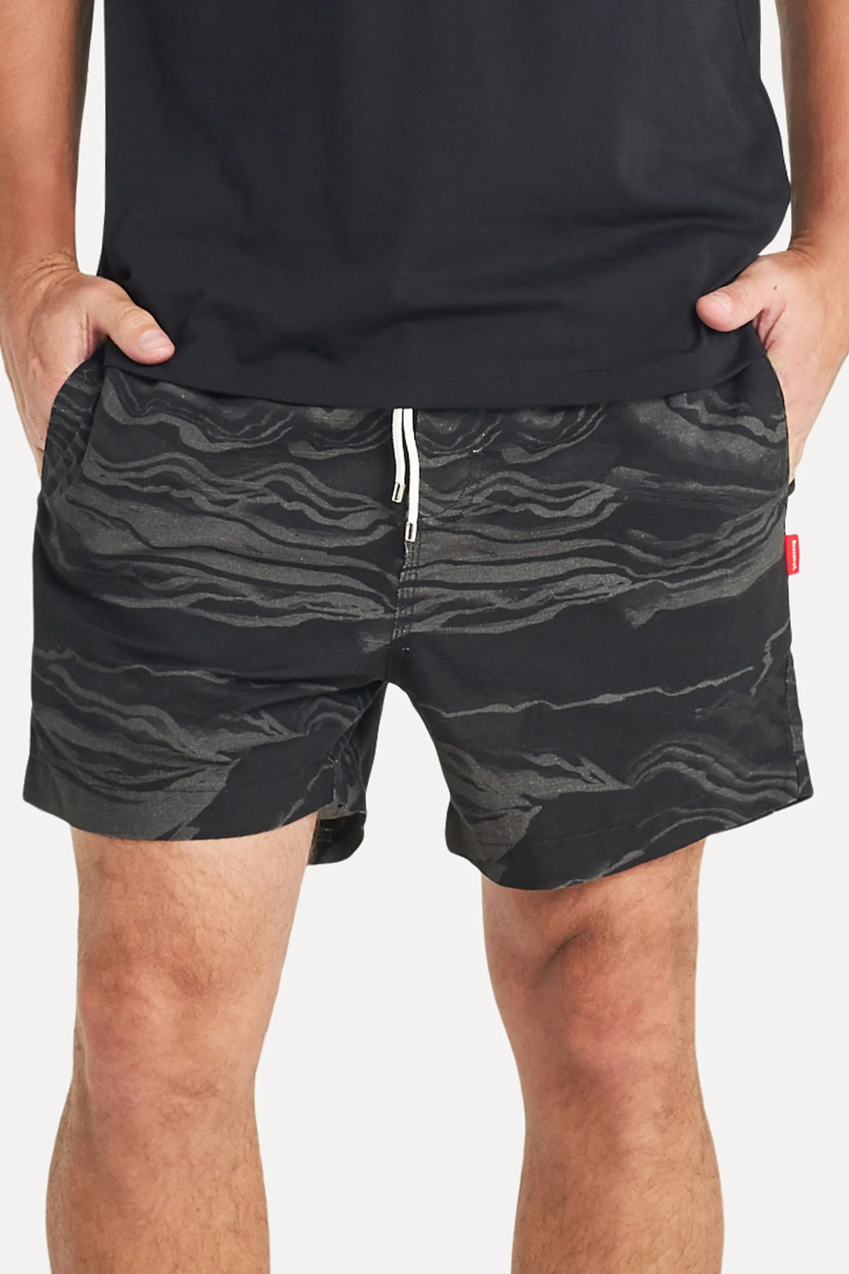SHORT CASUAL ELASTICO ESTAMPA RELEVO