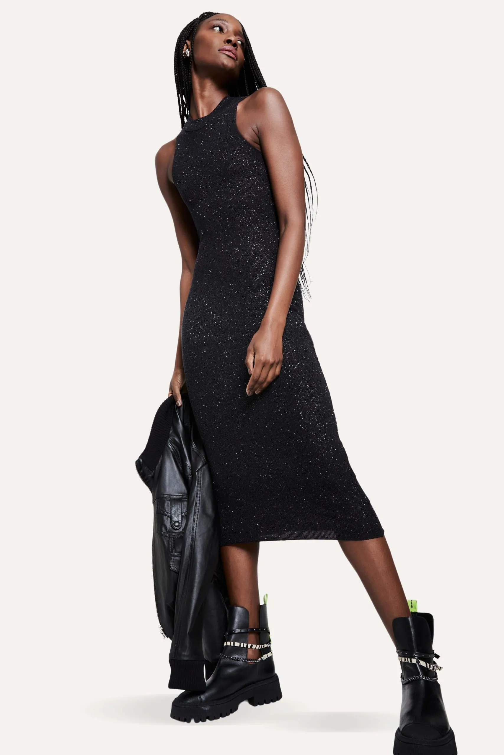 VESTIDO CANELADO COM BRILHO