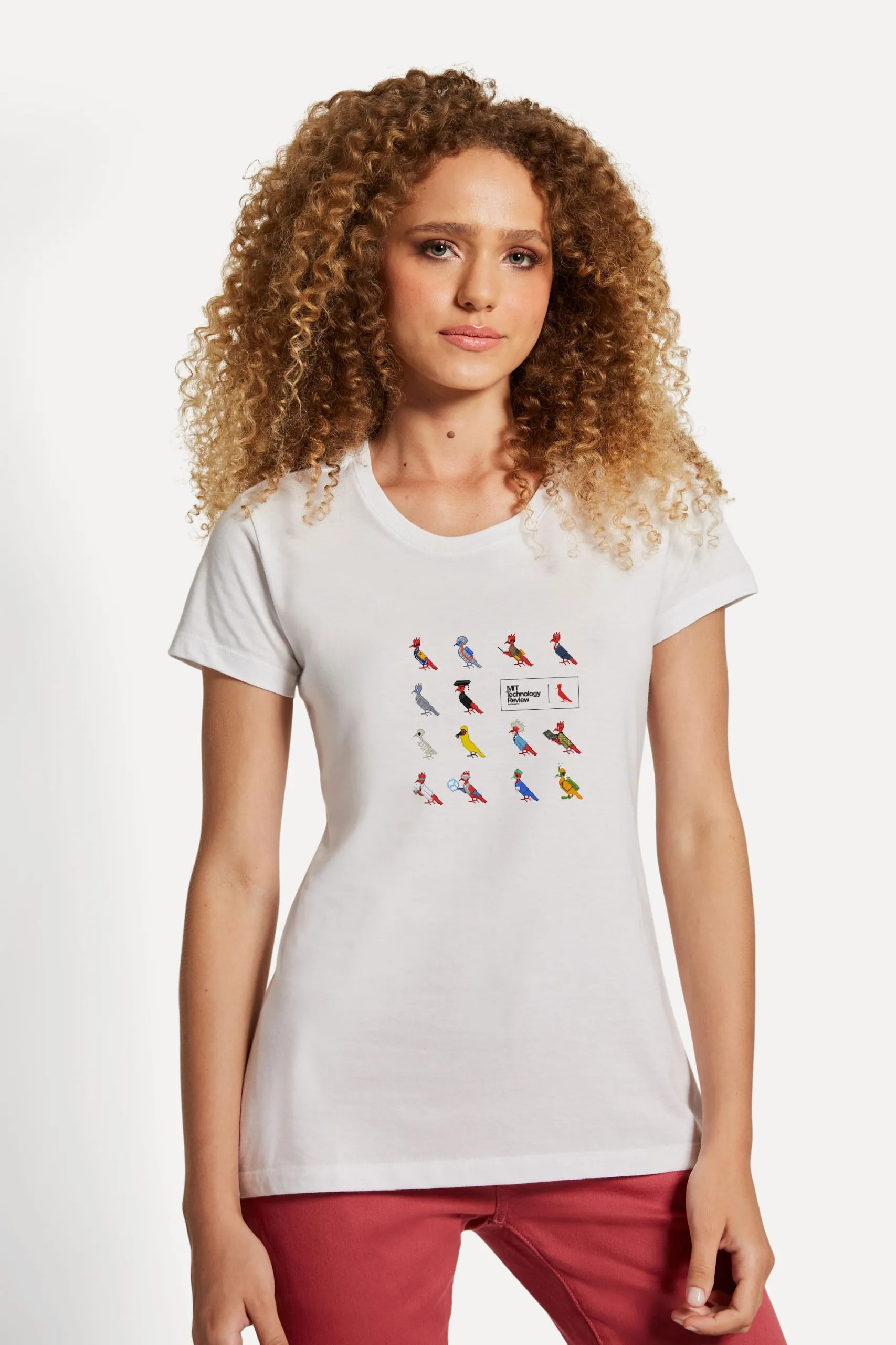 CAMISETA FEMININA MIT NFTS