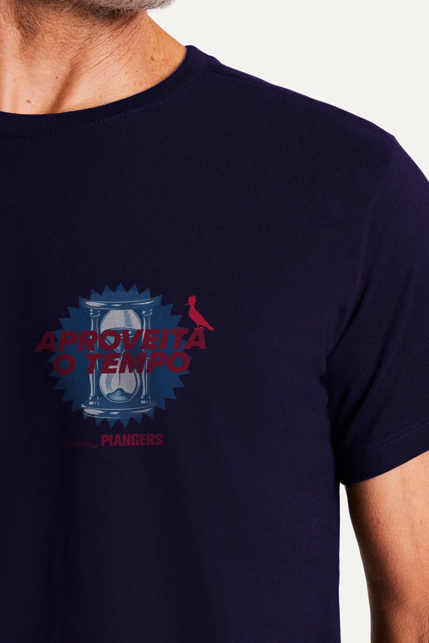 CAMISETA APROVEITA AMPULHETA ESCUDO