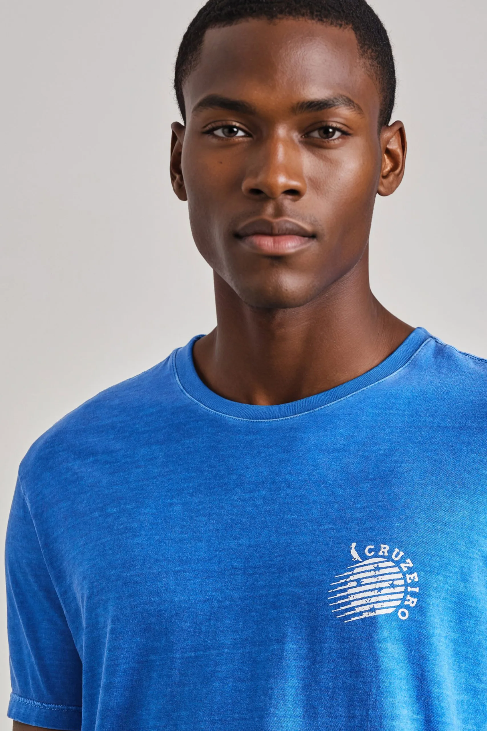 CAMISETA ESTAMPADA ESTRELAS CRUZEIRO