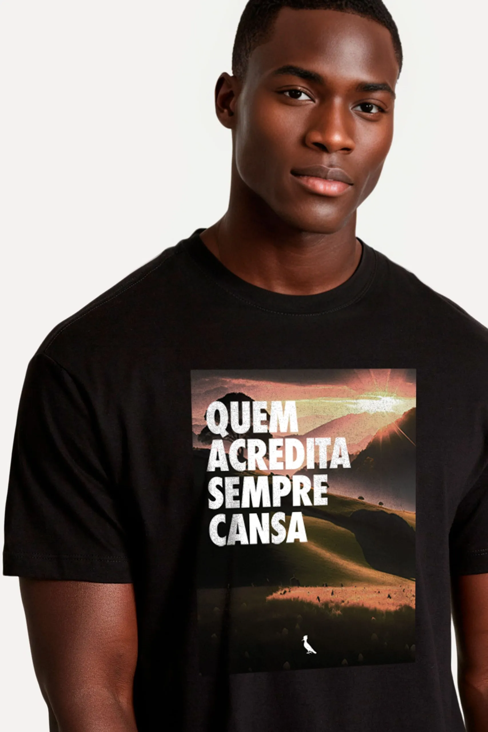 CAMISETA EST QUEM ACREDITA CANSA