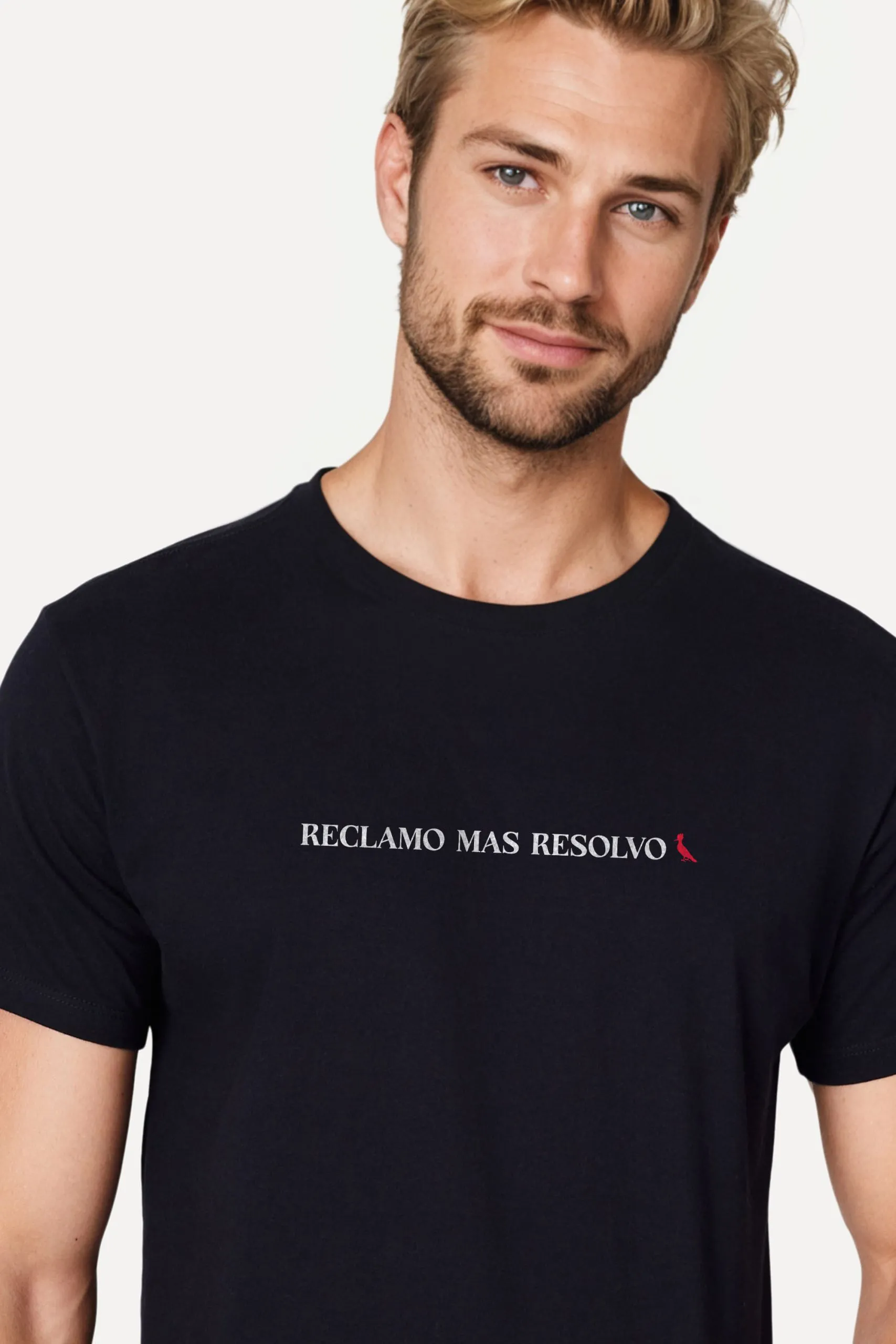 CAMISETA EST RECLAMO MAS RESOLVO