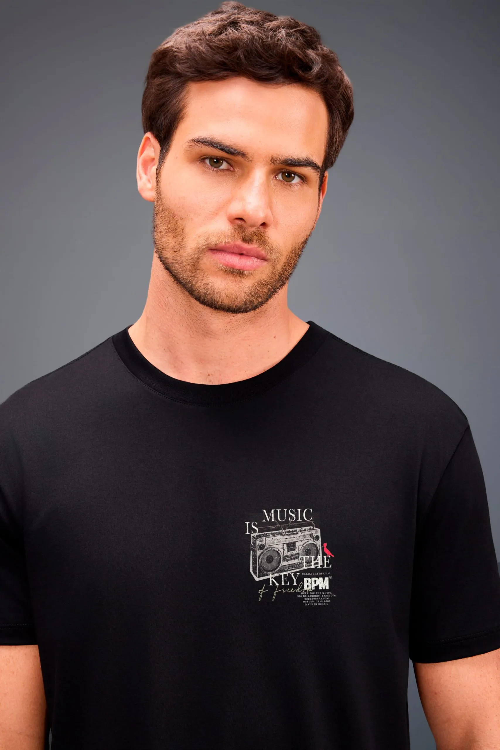 CAMISETA EST MUSIC IS THE KEY