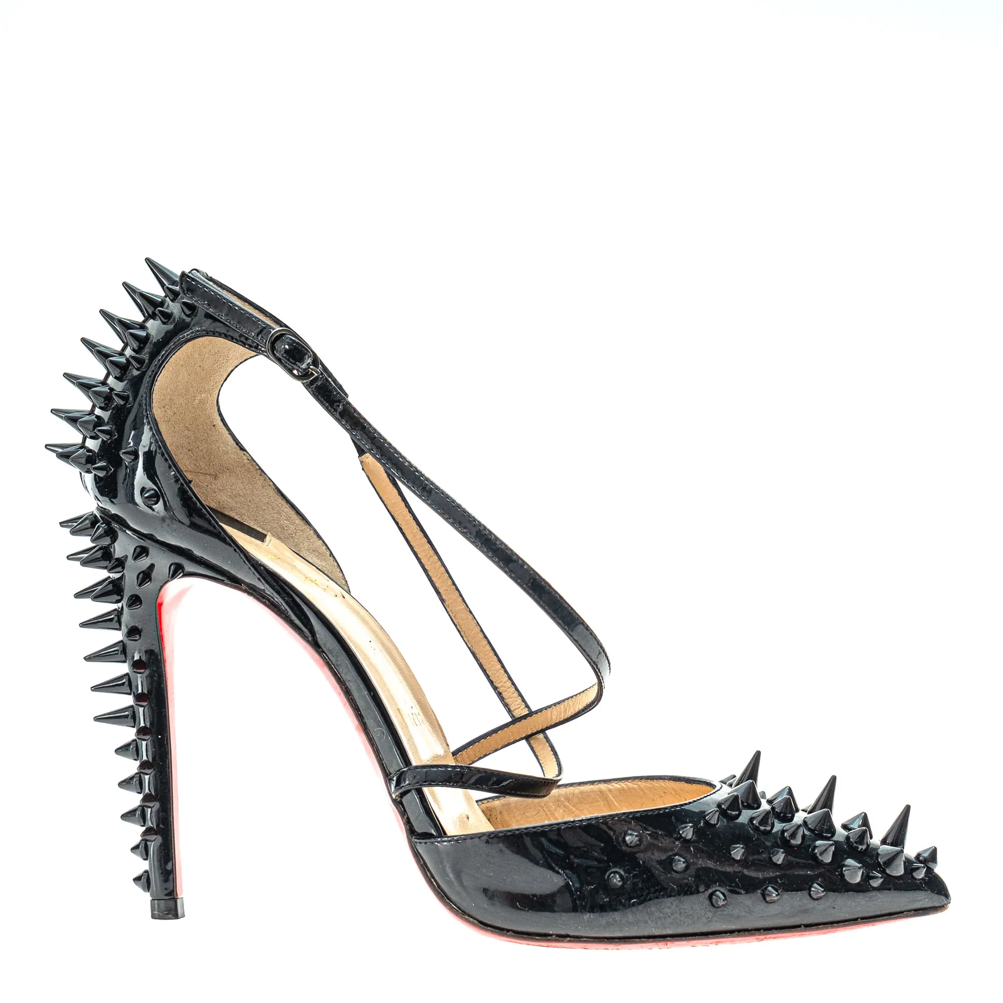 Scarpin Christian Louboutin Spikes Verniz Preto