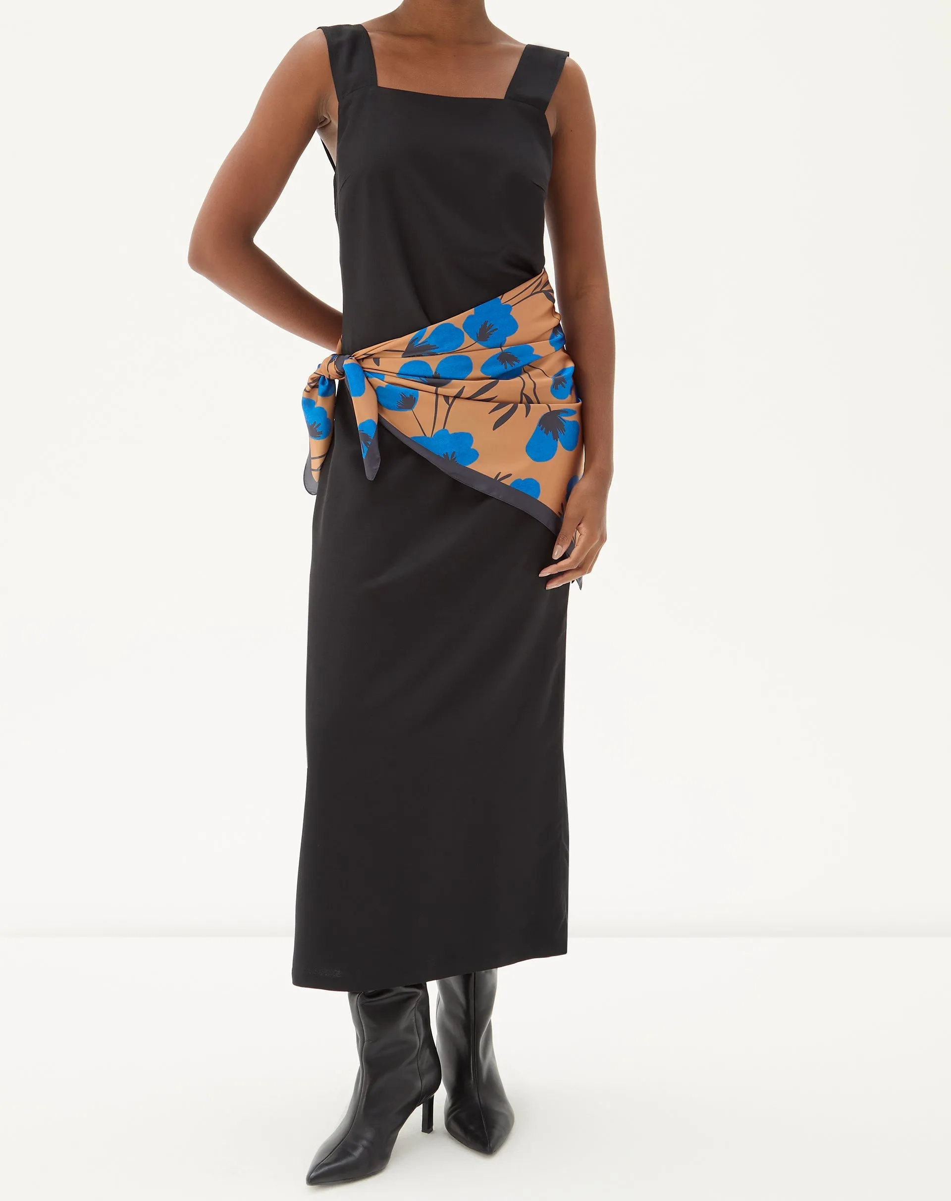 Vestido Regata Midi de Crepe  - Preto