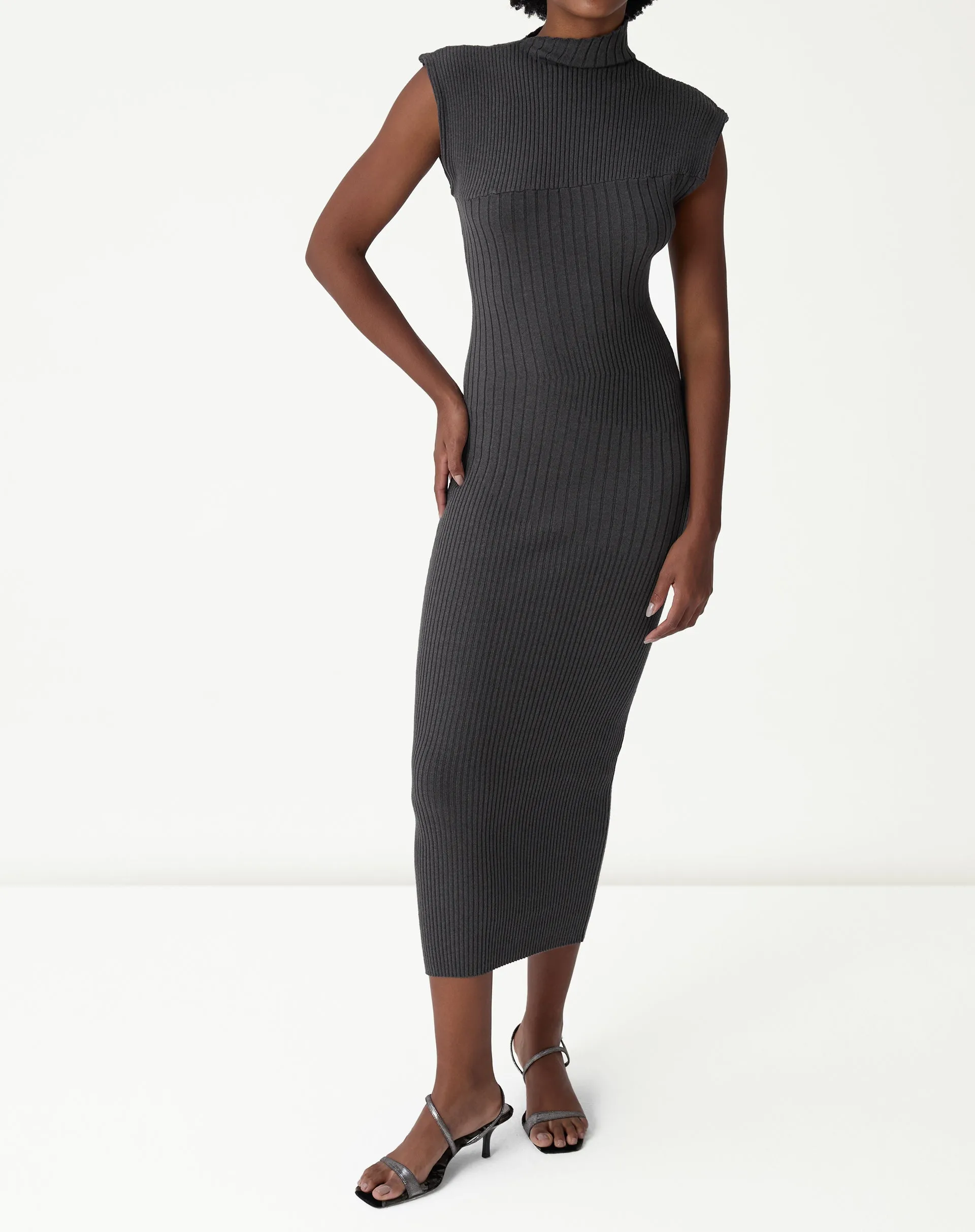 VESTIDO MÍDI TRICOT SEM CAVA RIB - CINZA MESCLA ESCURO