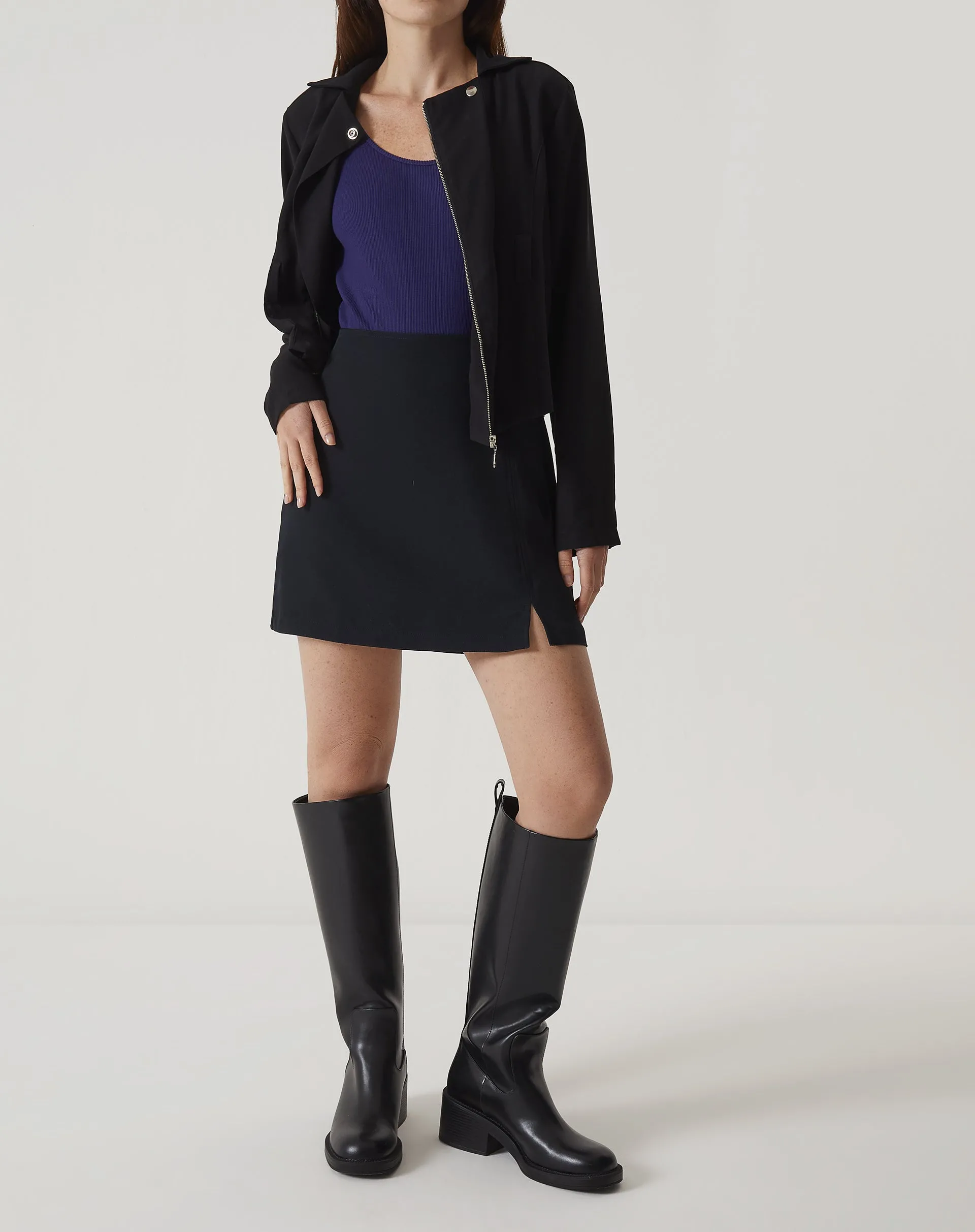 SAIA CURTA DE ALFAIATARIA - PRETO