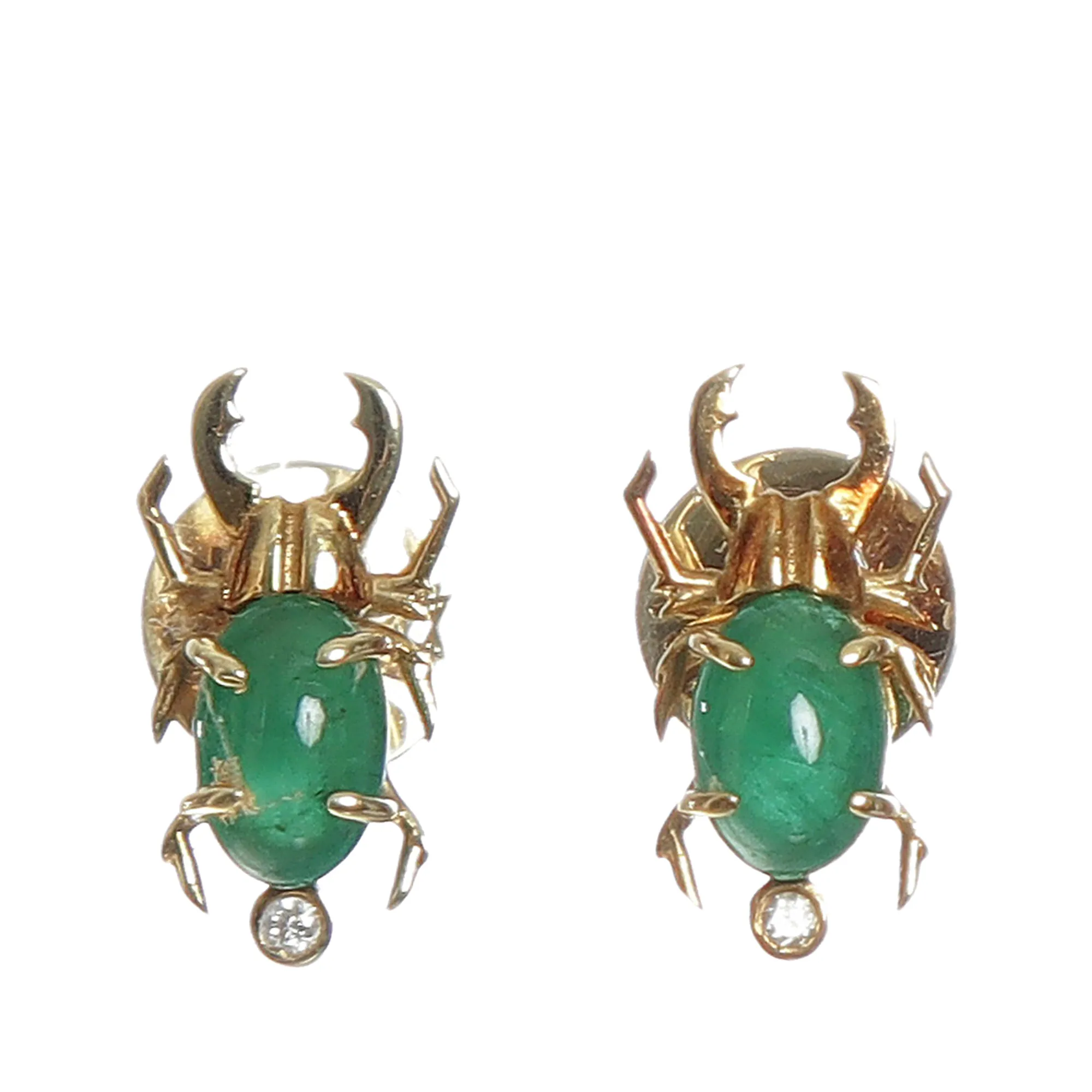 Brinco Victoria Sayeg Besouro Esmeralda e Brilhante em Ouro