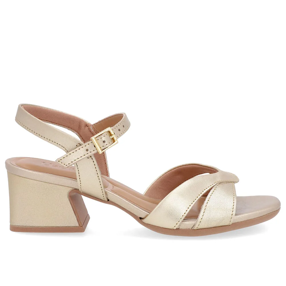 Sandália Salto Geométrico Couro Dourado