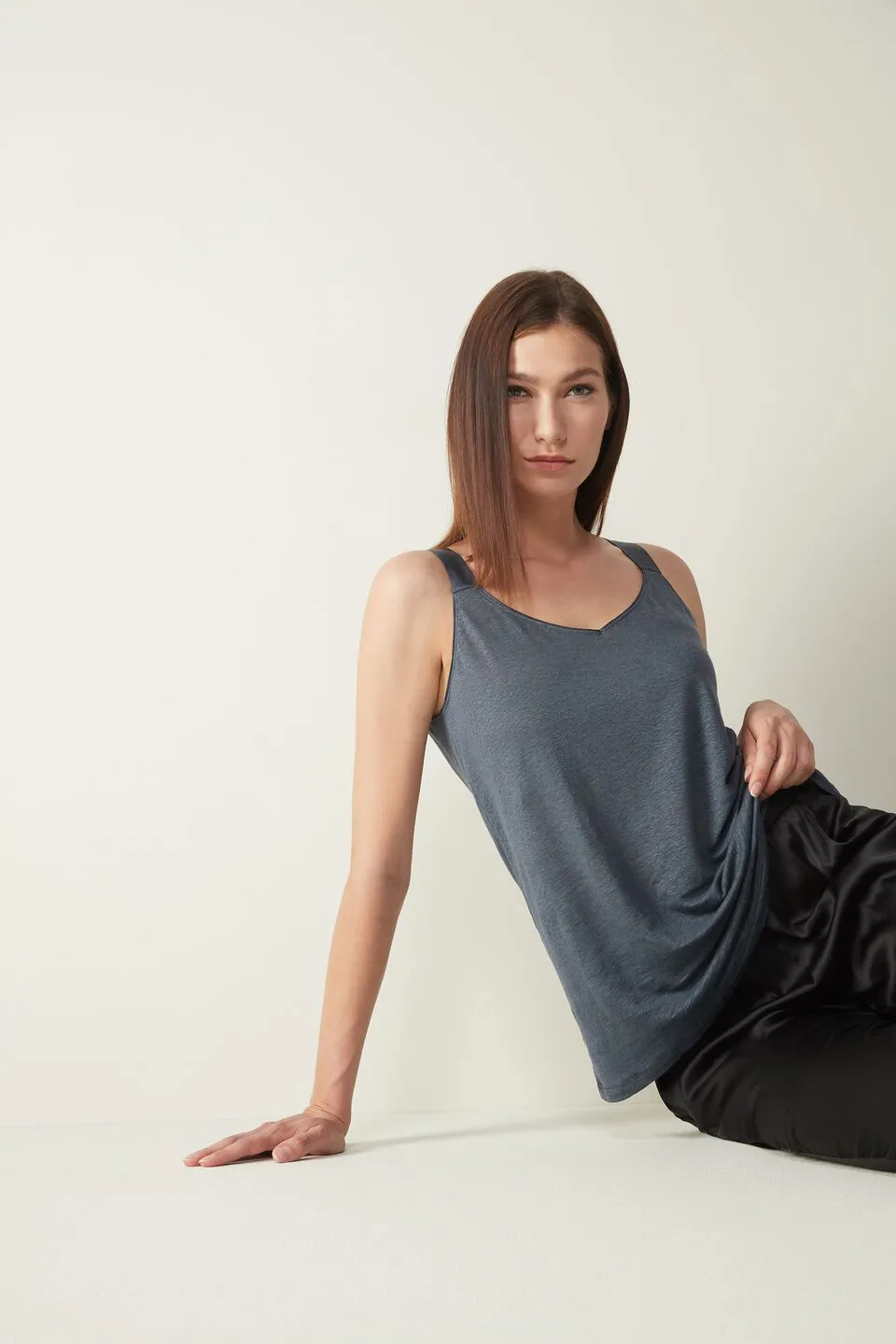 Blusa Em Linho Com Alças Largas Em Seda - Azul