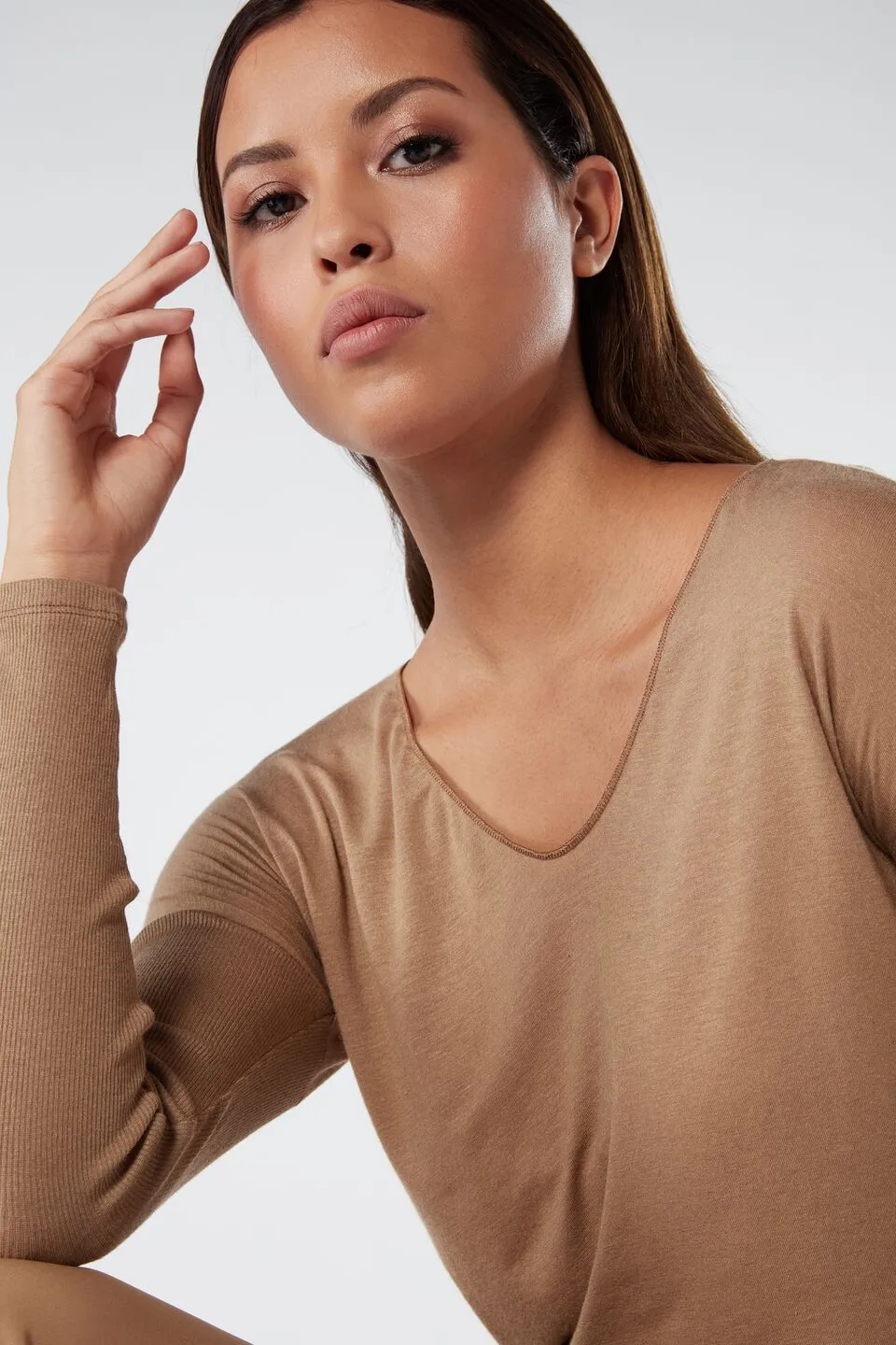 Blusa Em Modal e Cashmere Ultraleve De Manga Comprida - Marrom