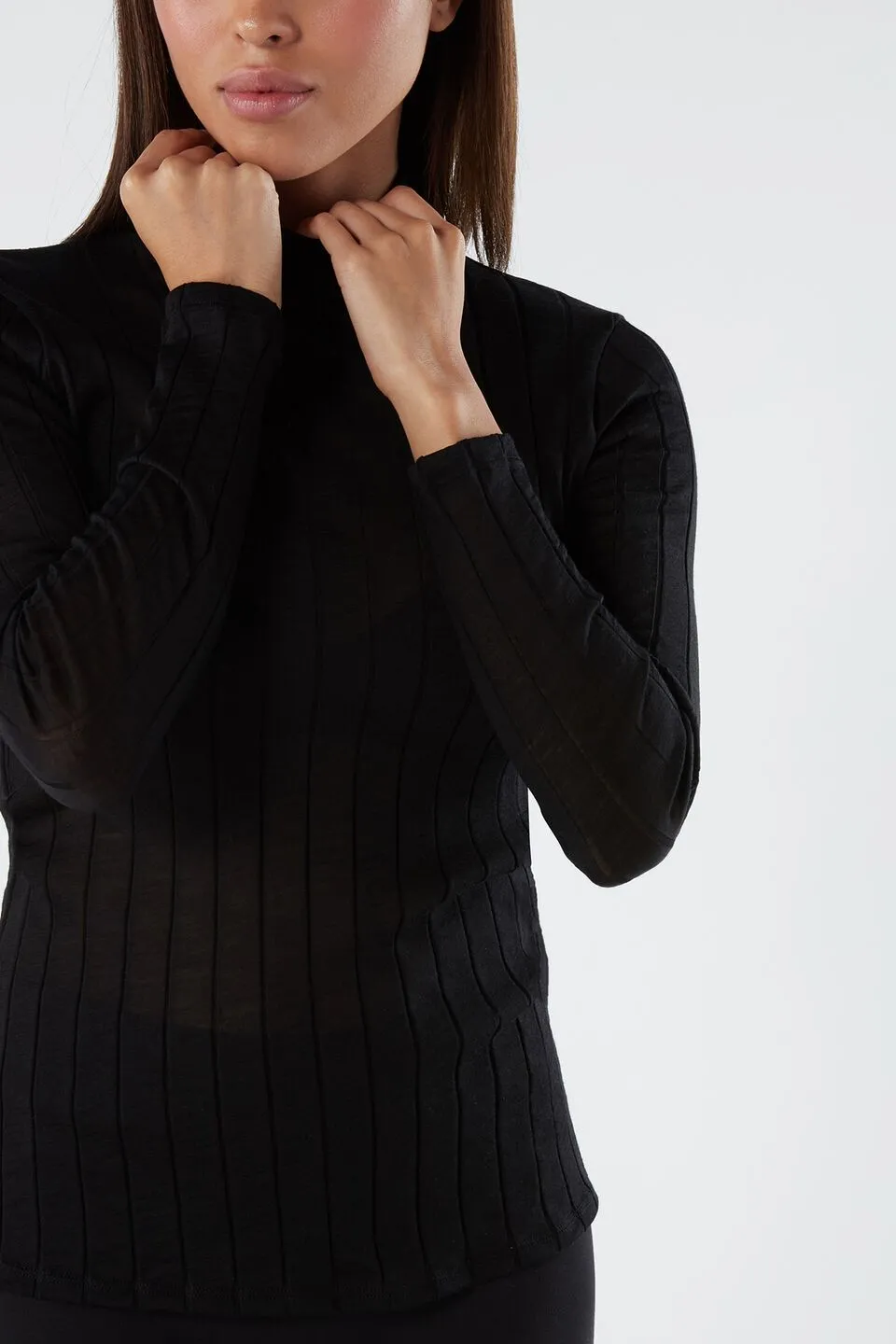 Blusa De Gola Alta Manga Comprida Lã e Seda - Preto