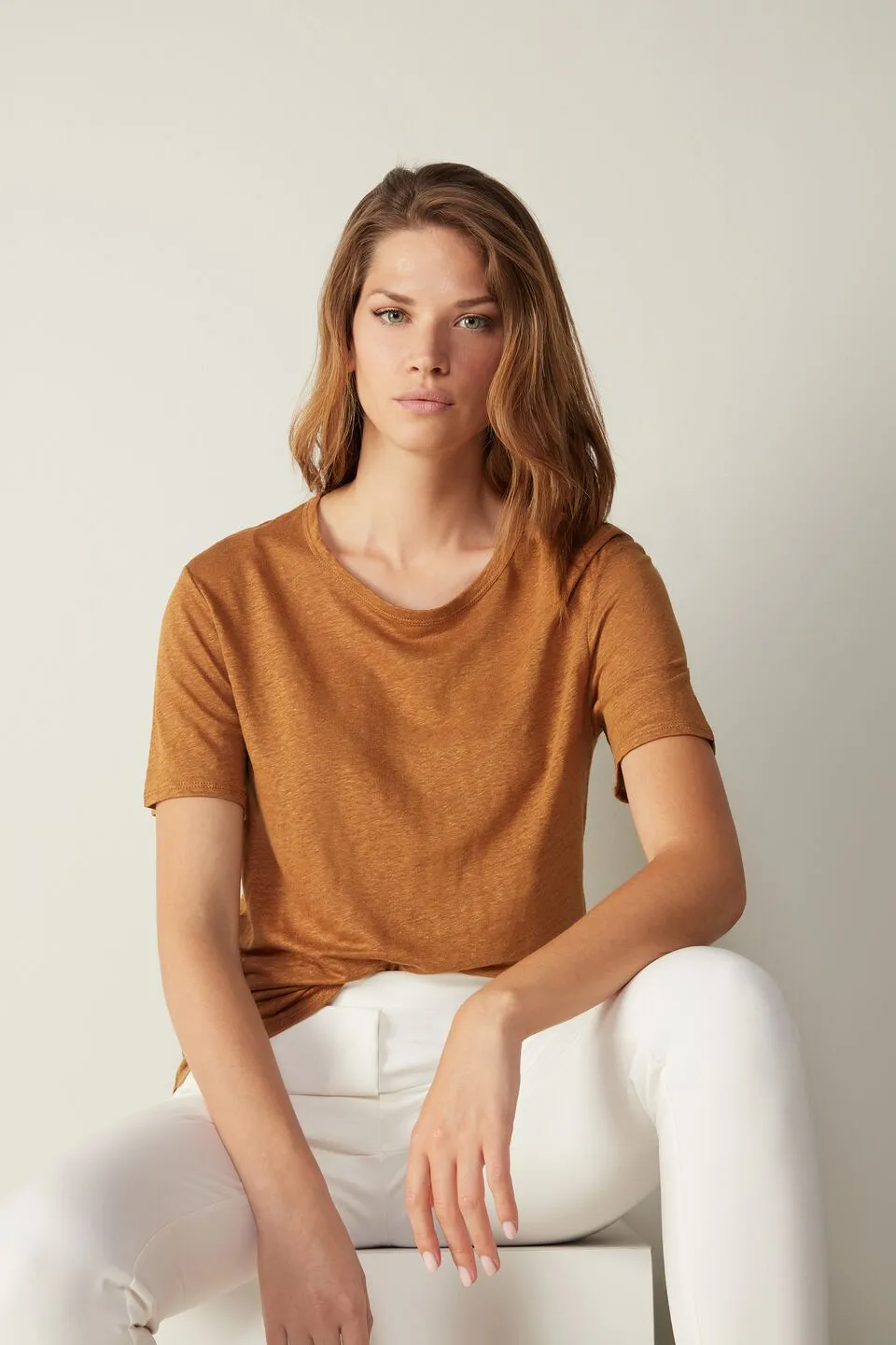 Blusa De Meia Manga Com Gola Em Linho - Marrom