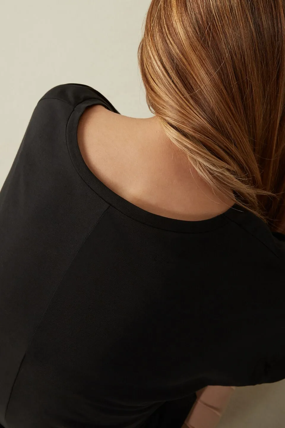 Blusa De Manga Curta Em Algodão Supima Ultrafresh Com Barra Forrada - Preto