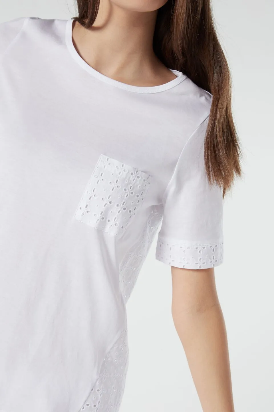 Blusa De Manga Curta Floral Broderie - Branco