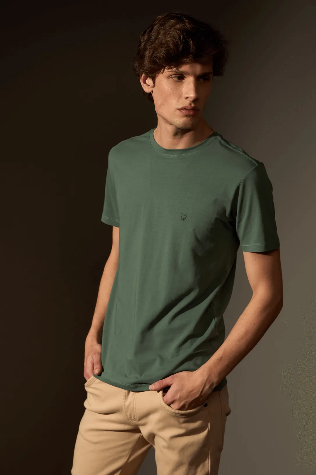 CAMISETA ESSENCIAL ALGODÃO PIMA - VERDE
