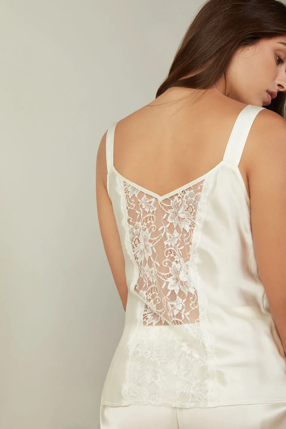 Blusa Em Seda Charme Fatal - Off-White