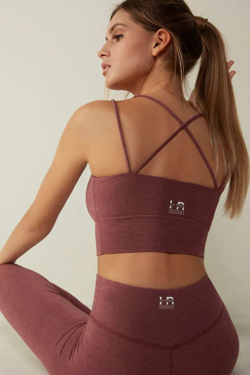 Top Brassiere Almofadado In Action - Vermelho