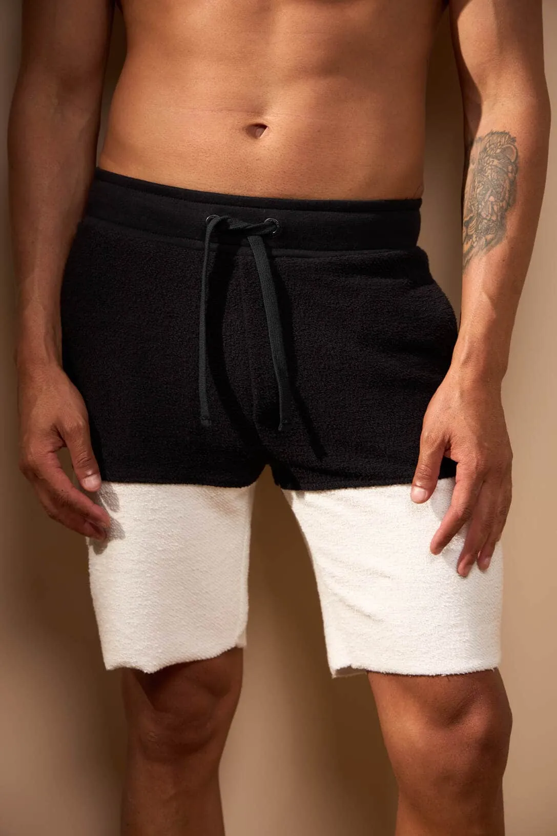 BERMUDA CRONO ALGODÃO - BRANCO E PRETO