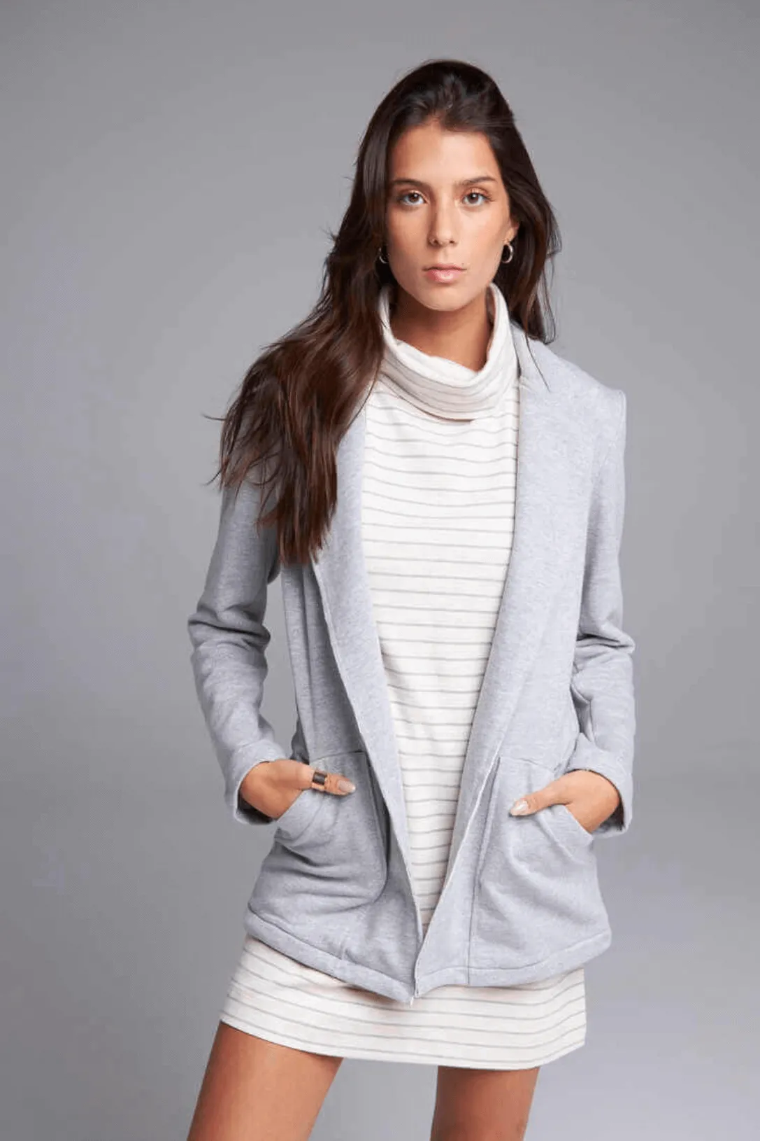 BLAZER ATEMPORAL - CINZA