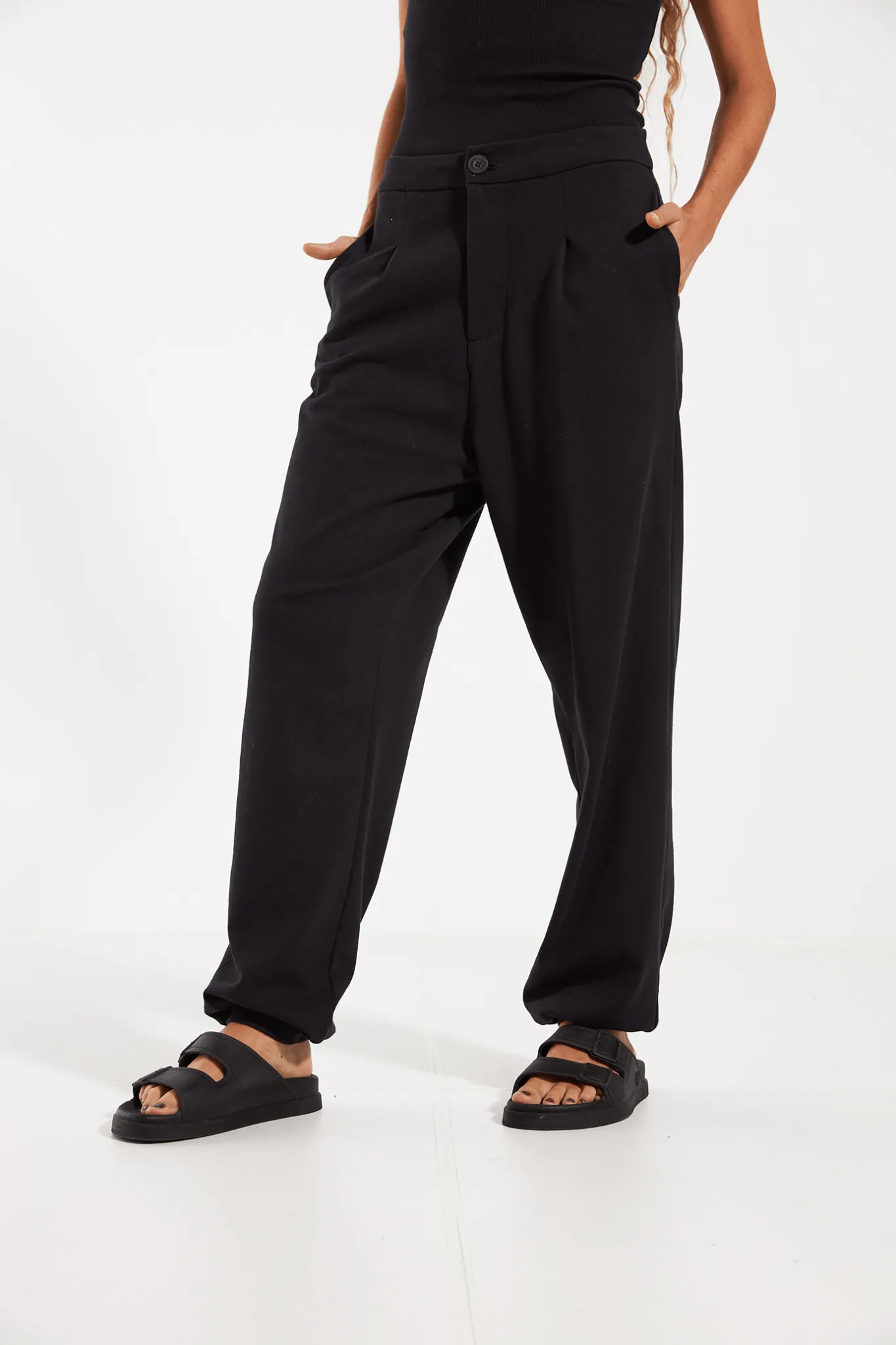 CALÇA ARUNA - PRETO