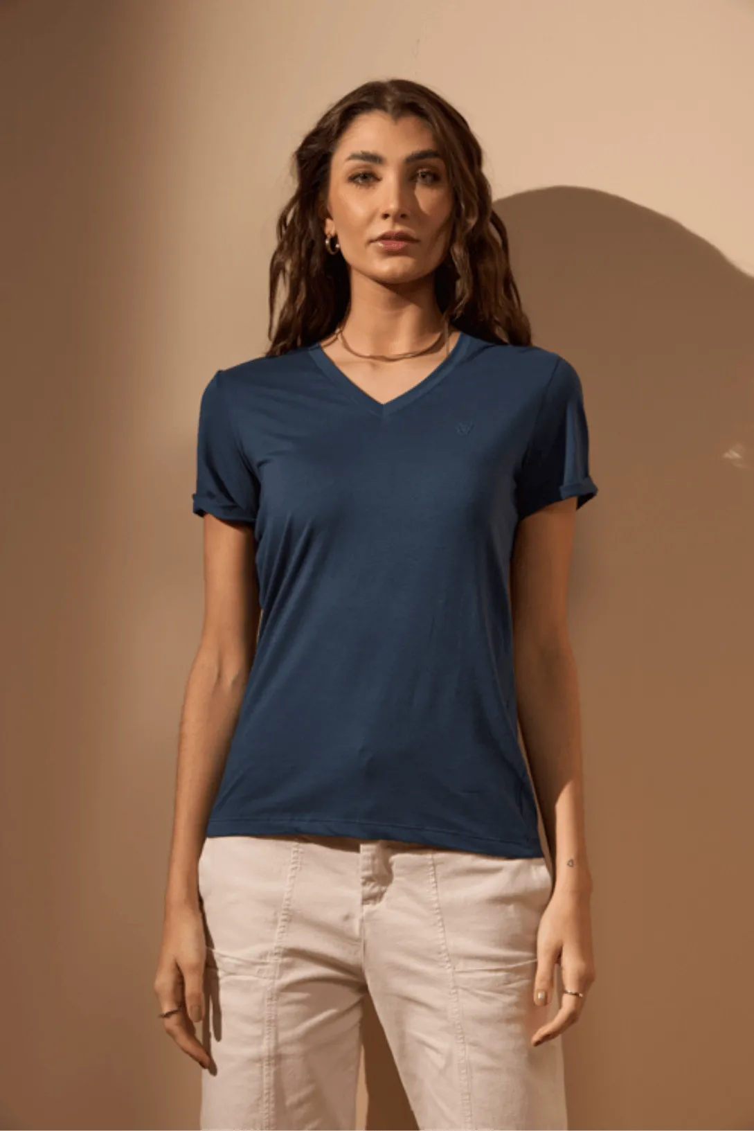 CAMISETA ESSENCIAL ALGODÃO EGÍPCIO GOLA V - MARINHO