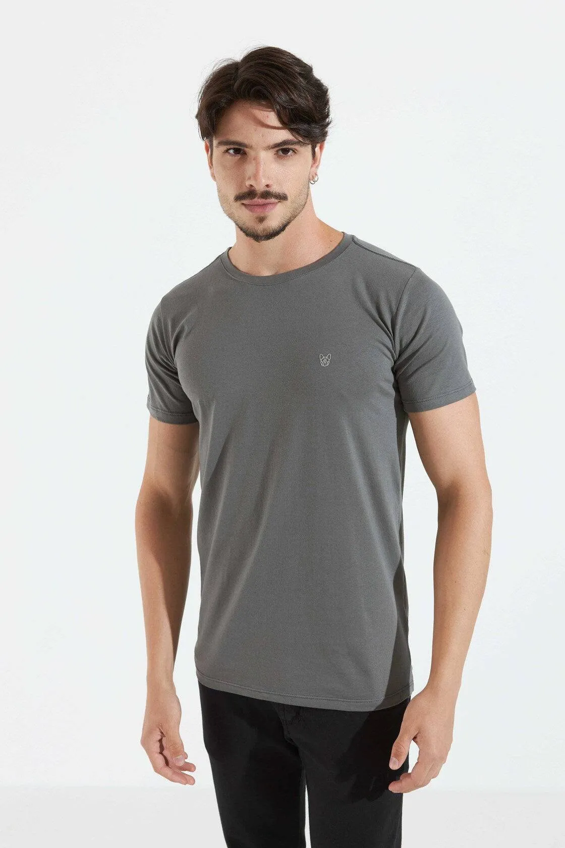 CAMISETA BÁSICA LONG - CHUMBO