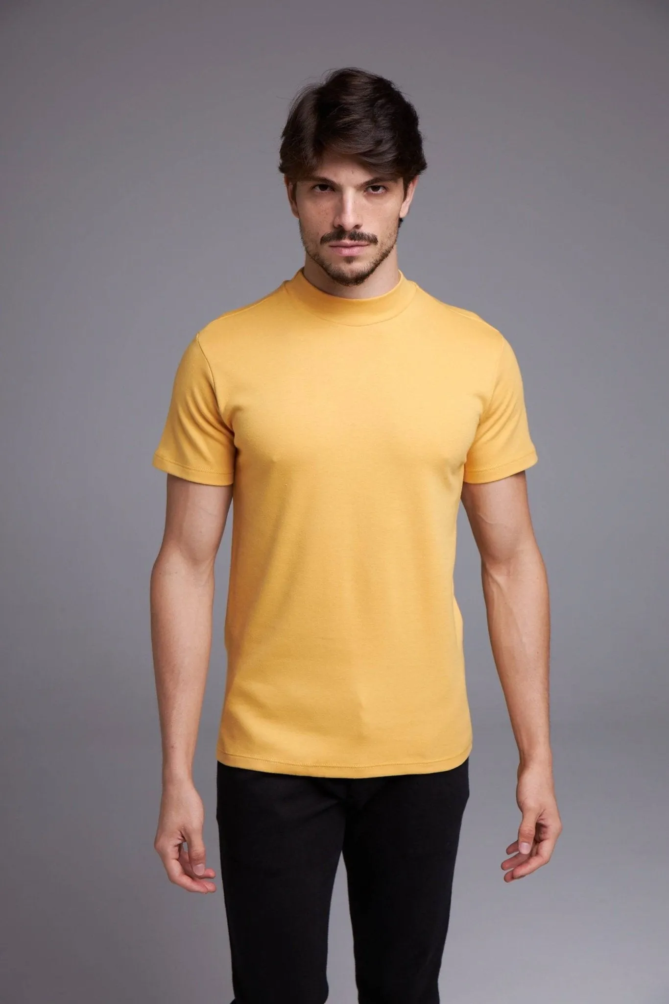 CAMISETA BÁSICA SUEDIENE GOLA ALTA - LARANJA