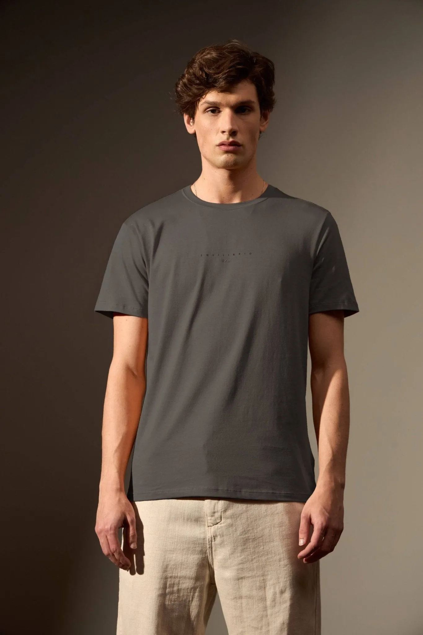 CAMISETA EQUILÍBRIO CIPÓ - CHUMBO