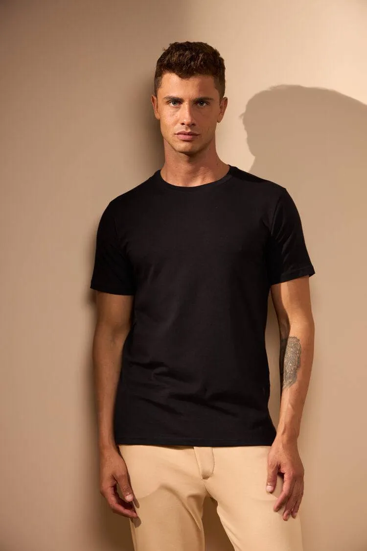 CAMISETA LINE VÖRR - PRETO