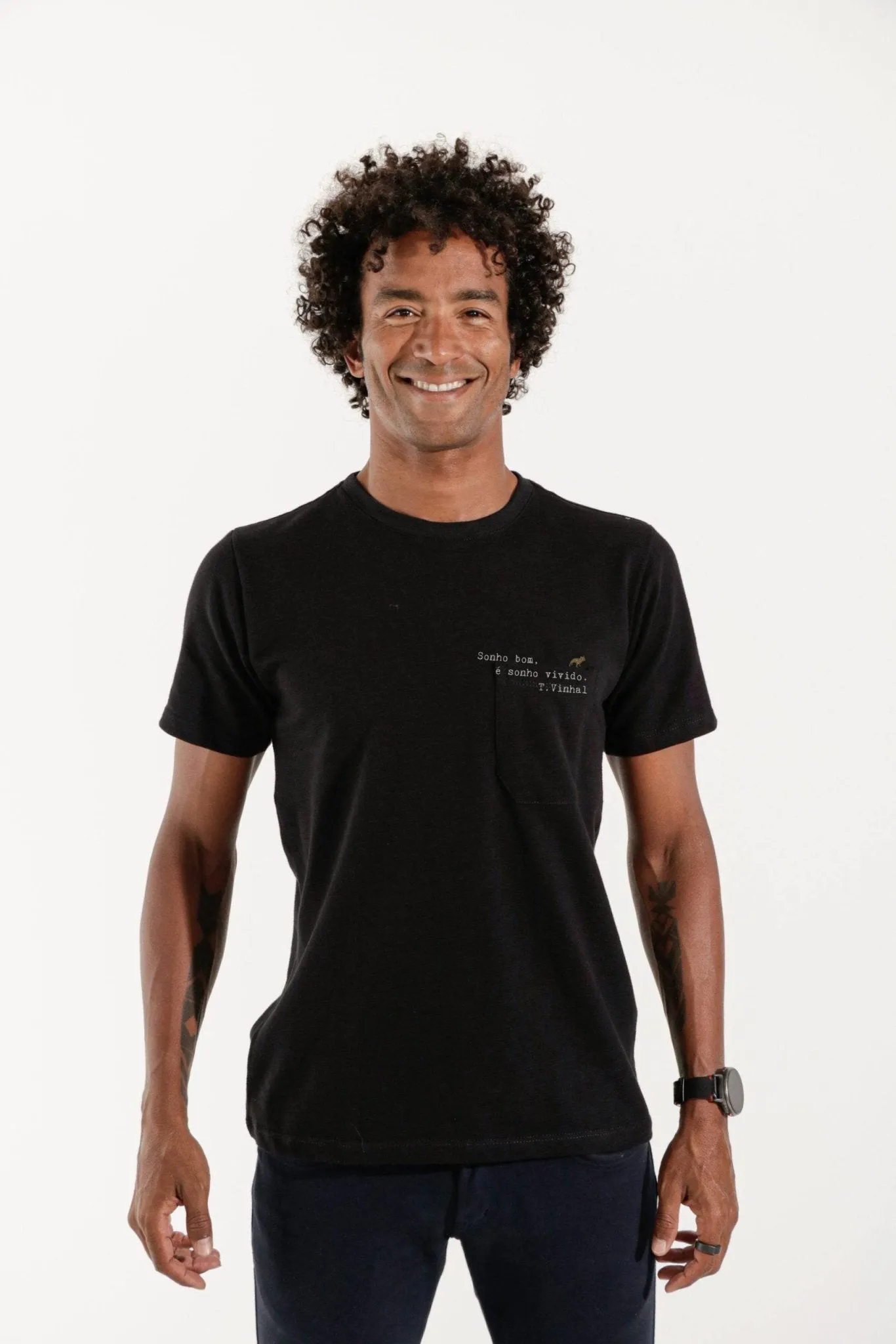 CAMISETA SONHO BOM É SONHO VIVIDO