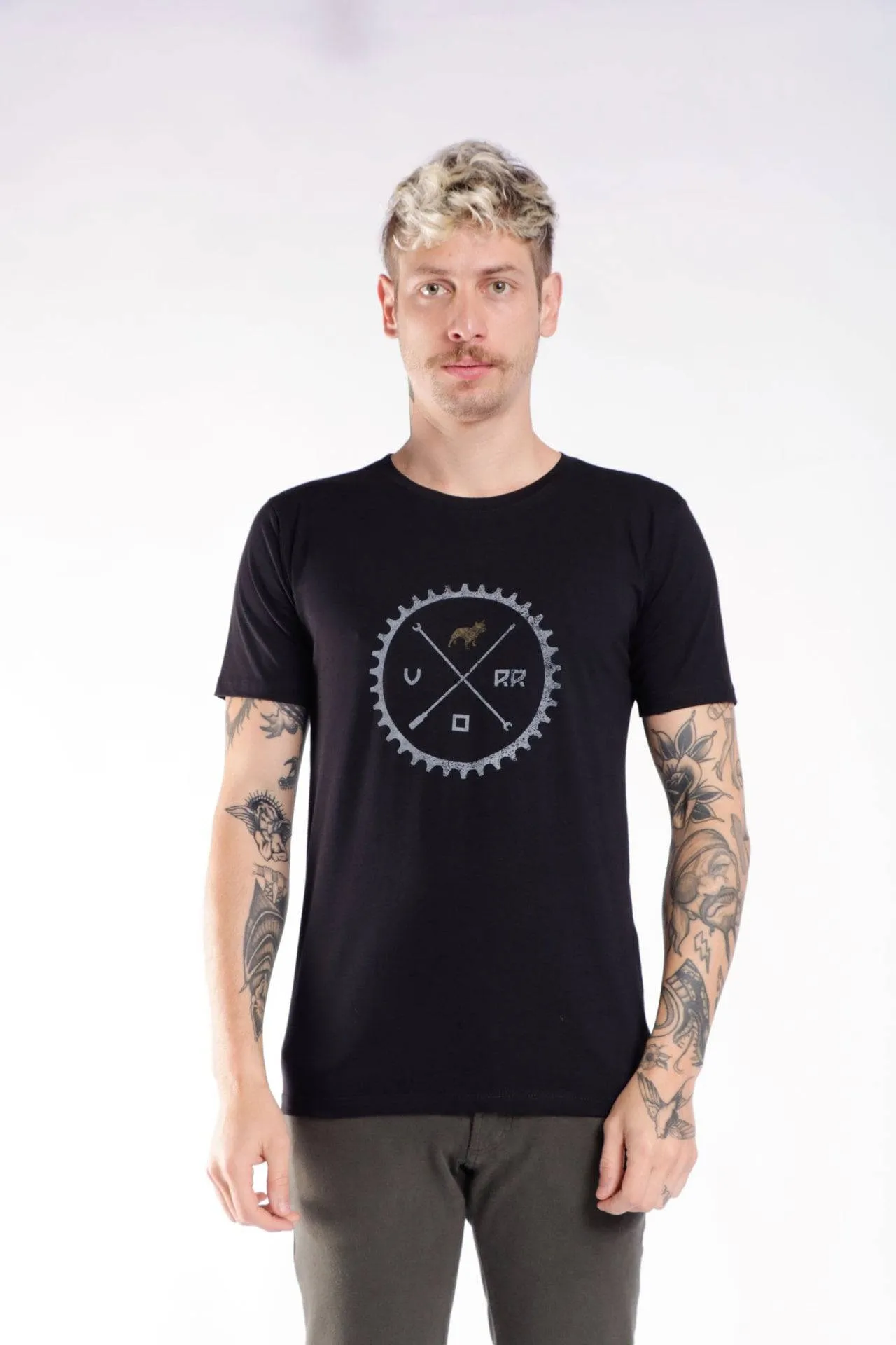 CAMISETA TOOLS - PRETO