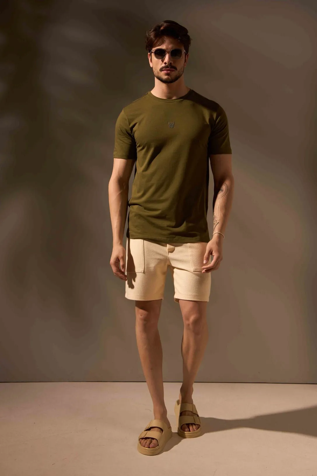 CAMISETA ALGODÃO EGÍPCIO VÖRR BULL - VERDE MUSGO