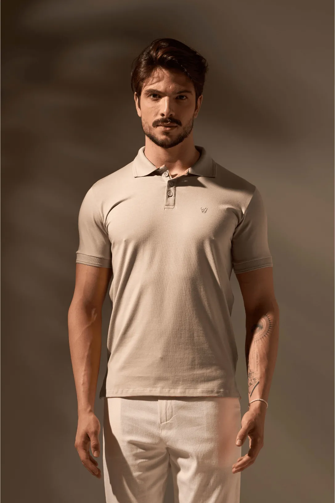 POLO ALGODÃO PIMA TEXTURIZADA - AREIA