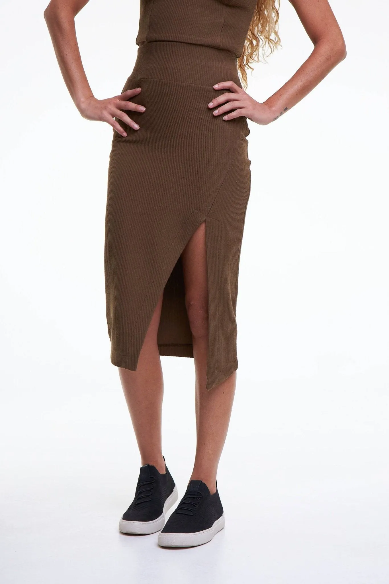 SAIA FRONT FENDA FEND